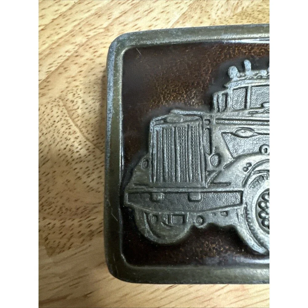 Vintage Peterbilt Truck Belt Buckle – Metal Enamel Semi Truck Design